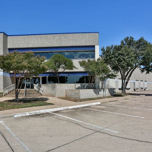 3700 Eagle Place Dr, Dallas, TX for lease - Building Photo - Image 1 of 8
