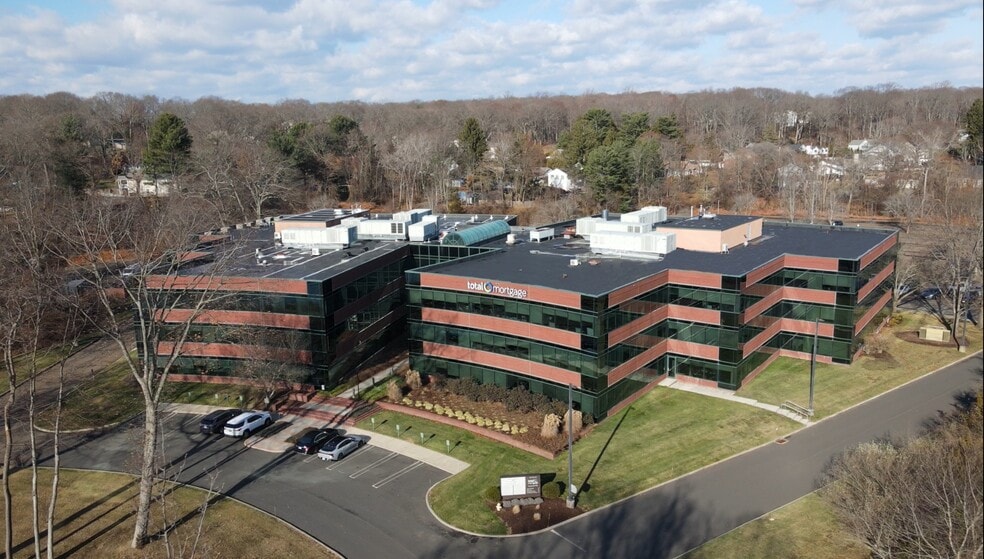 185 Plains Rd, Milford, CT for lease - Building Photo - Image 3 of 13