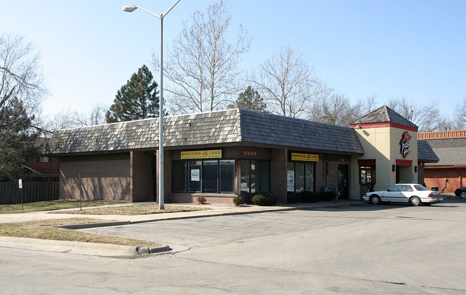 5695-5701 W 95th St, Overland Park, KS for sale - Building Photo - Image 2 of 4