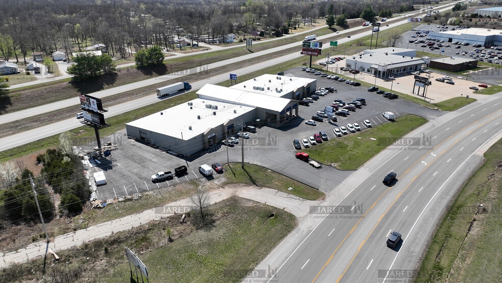 4830 E 32nd St, Joplin, MO for lease - Building Photo - Image 1 of 18