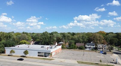26020 Coolidge Hwy, Huntington Woods, MI - AERIAL  map view - Image1