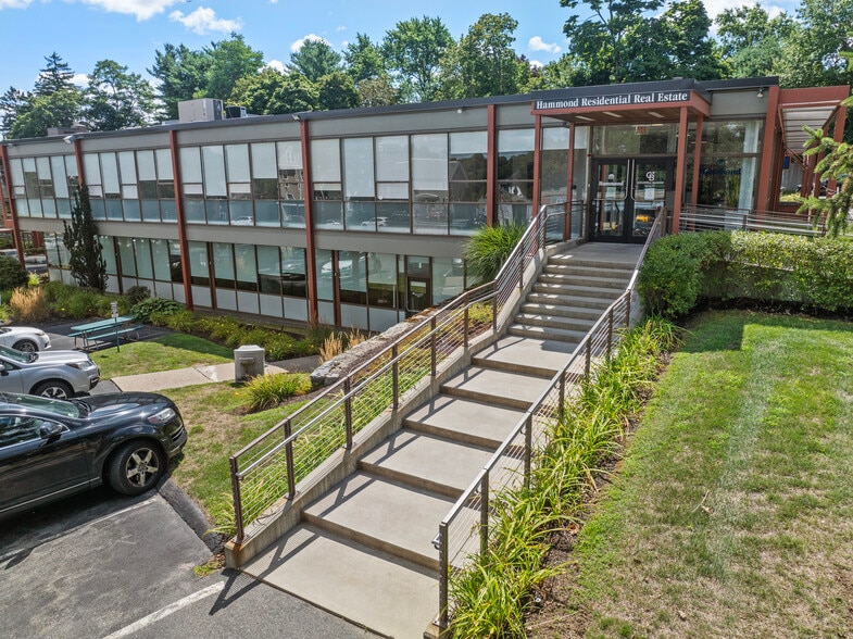 824-826 Boylston St, Brookline, MA à louer - Photo du bâtiment - Image 3 de 4