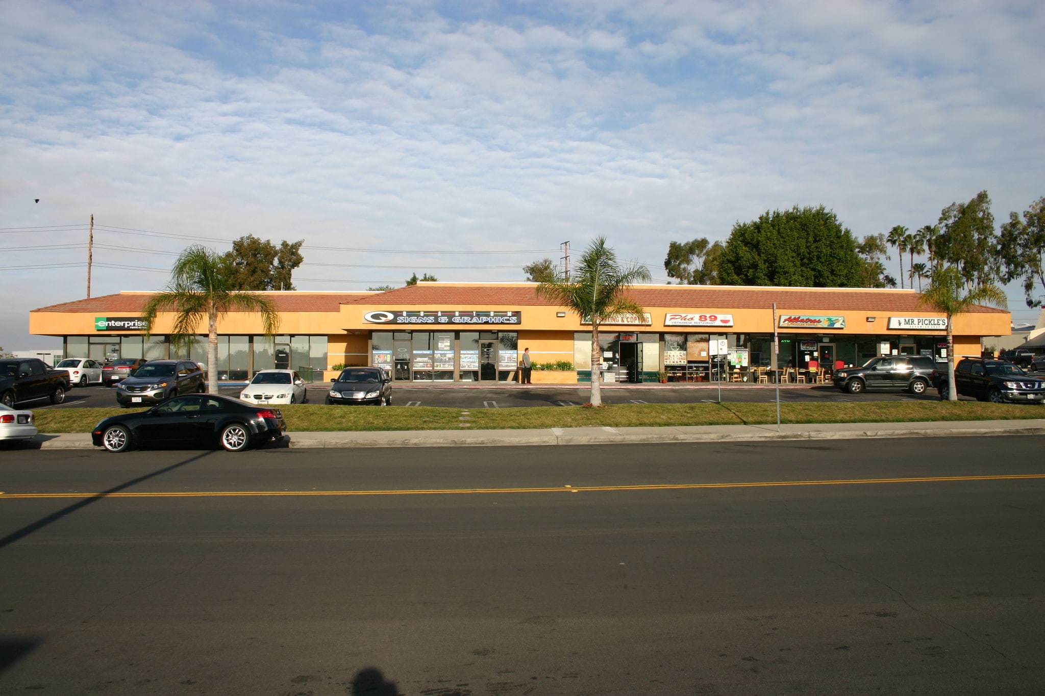 23591 Rockfield Blvd, Lake Forest, CA for lease Primary Photo- Image 1 of 4