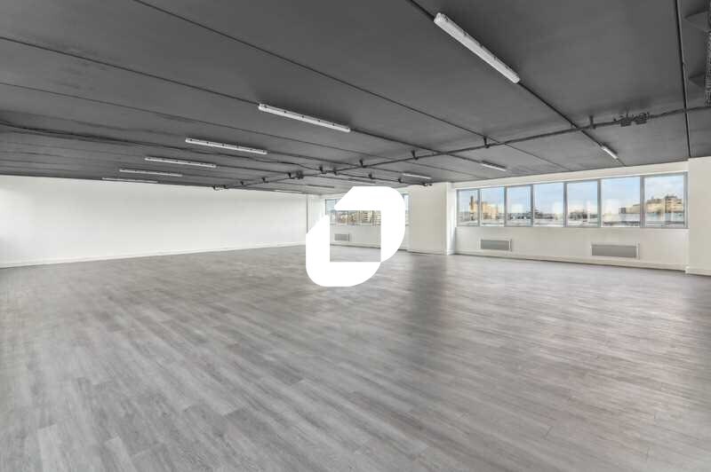 Flex in Épinay-sur-Seine for lease - Interior Photo - Image 2 of 14