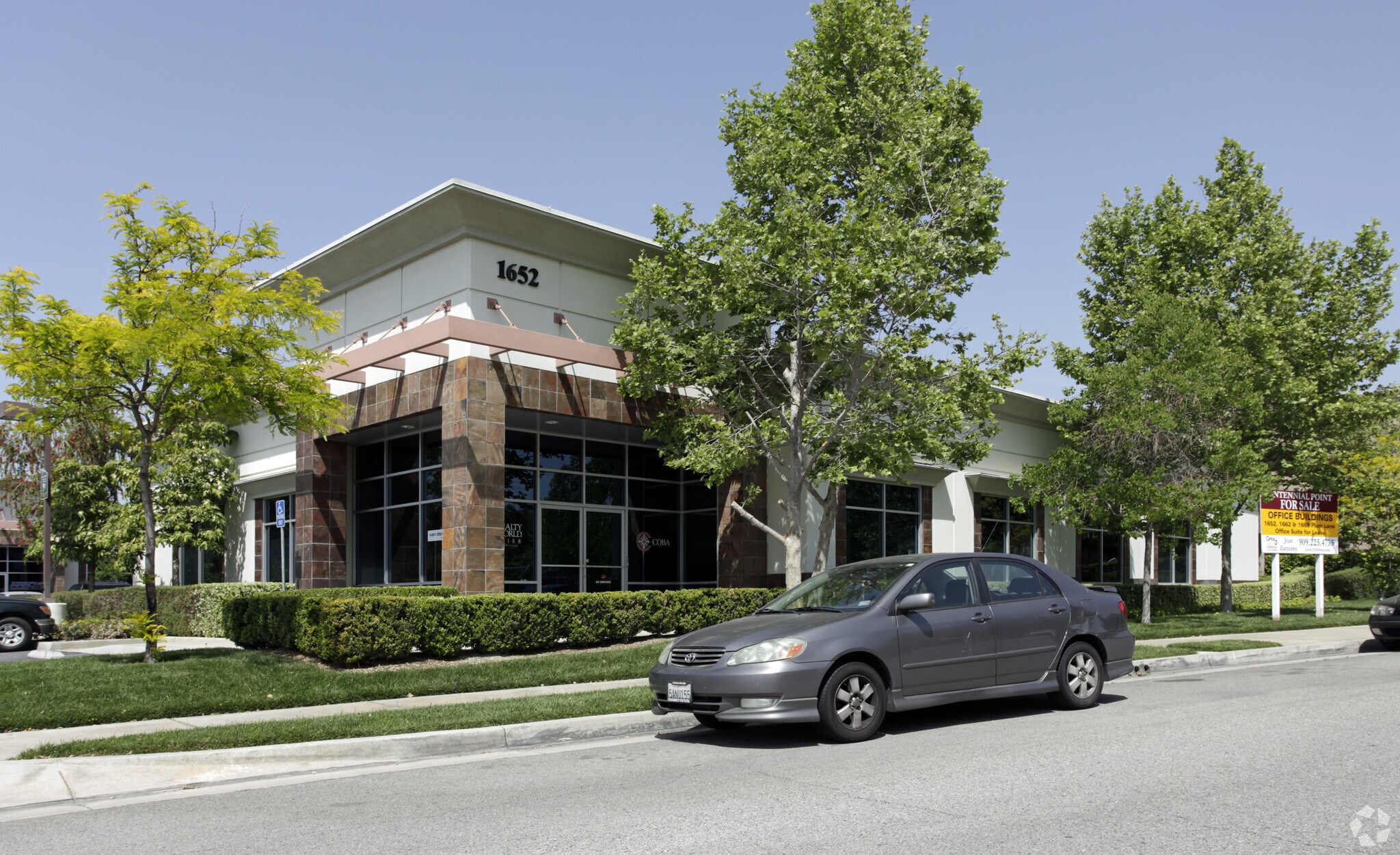 1652 Plum Ln, Redlands, CA for lease Primary Photo- Image 1 of 5
