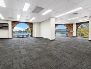 100 Alexander St, Crows Nest for lease Interior Photo- Image 2 of 6