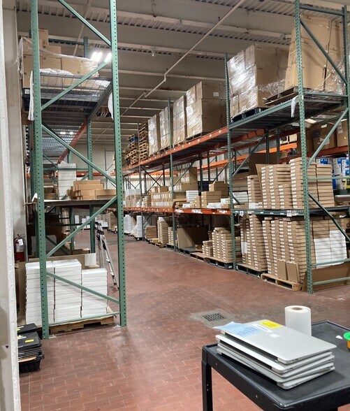 1101-1113 Jefferson Ave, Elizabeth, NJ à louer - Photo du bâtiment - Image 2 de 10