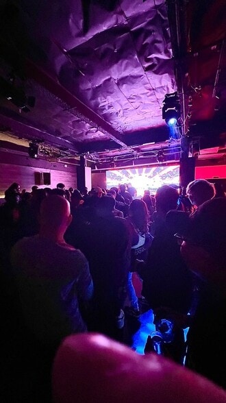 123 Astronaut E S Onizuka St, Los Angeles, CA à louer - Photo du bâtiment - Image 3 de 13