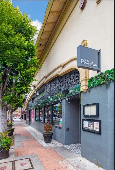 1073 Glendon Ave, Los Angeles, CA for lease - Building Photo - Image 3 of 7