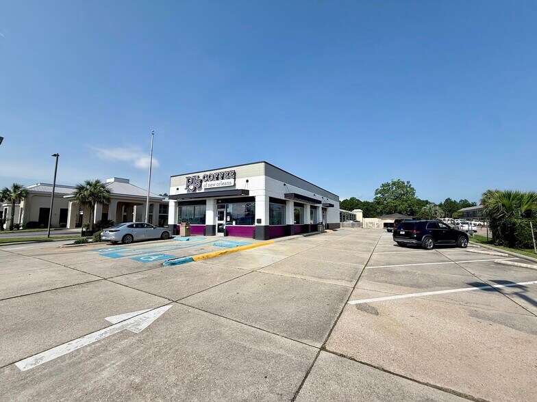 9347 Highway 49, Gulfport, MS à vendre - Photo du bâtiment - Image 2 de 6