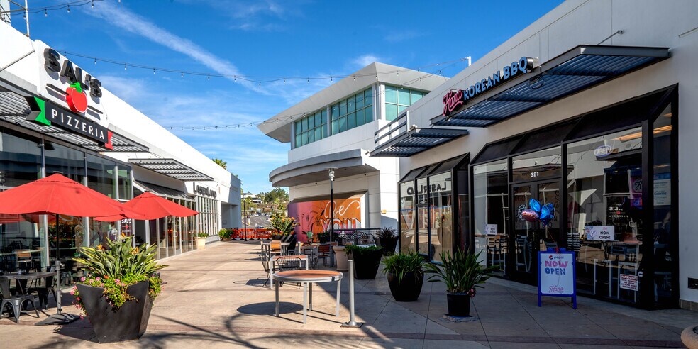 27441-27741 Crown Valley, Mission Viejo, CA à louer - Photo du bâtiment - Image 2 de 7