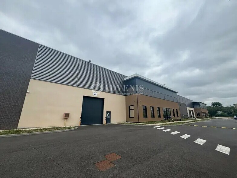 Flex dans Sucy-en-Brie à louer - Photo du bâtiment - Image 1 de 7