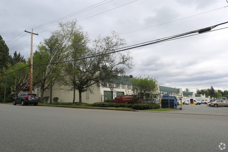 7618-7648 Winston St, Burnaby, BC for lease - Building Photo - Image 3 of 5