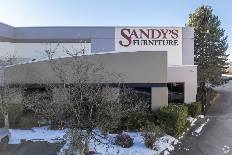 1400-1450 Brigantine Dr, Coquitlam, BC à louer - Photo du bâtiment - Image 3 de 4