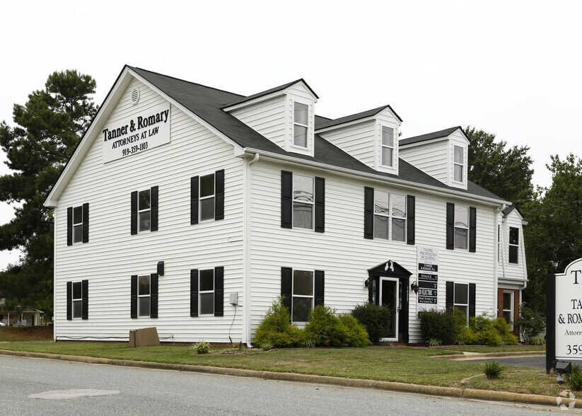 10027 Us-70 Hwy, Clayton, NC à louer - Photo principale - Image 1 de 17