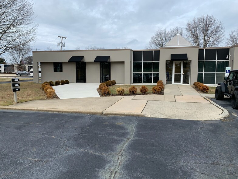 155 Middle Rd, Hazlet, NJ à louer - Photo du bâtiment - Image 2 de 3