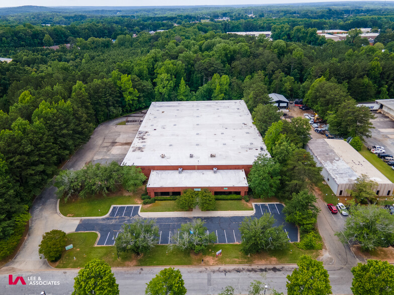 5383 Truman Dr, Decatur, GA à louer - Photo du bâtiment - Image 3 de 12