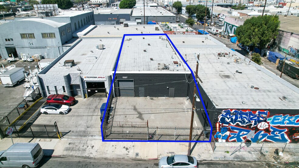 1507 Essex St, Los Angeles, CA à vendre - Photo du bâtiment - Image 2 de 30