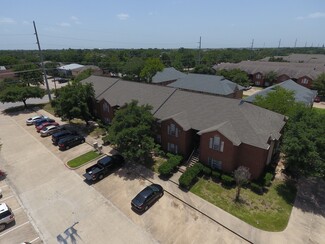 Plus de détails pour 905 Balcones Dr, College Station, TX - Multi-résidentiel à vendre