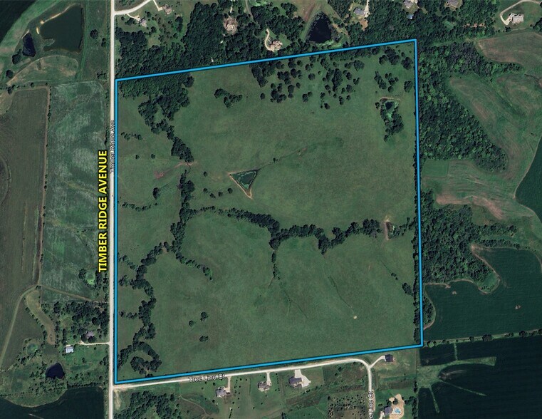 1326 Timber Ridge Ave, Van Meter, IA à vendre - Photo du bâtiment - Image 2 de 8