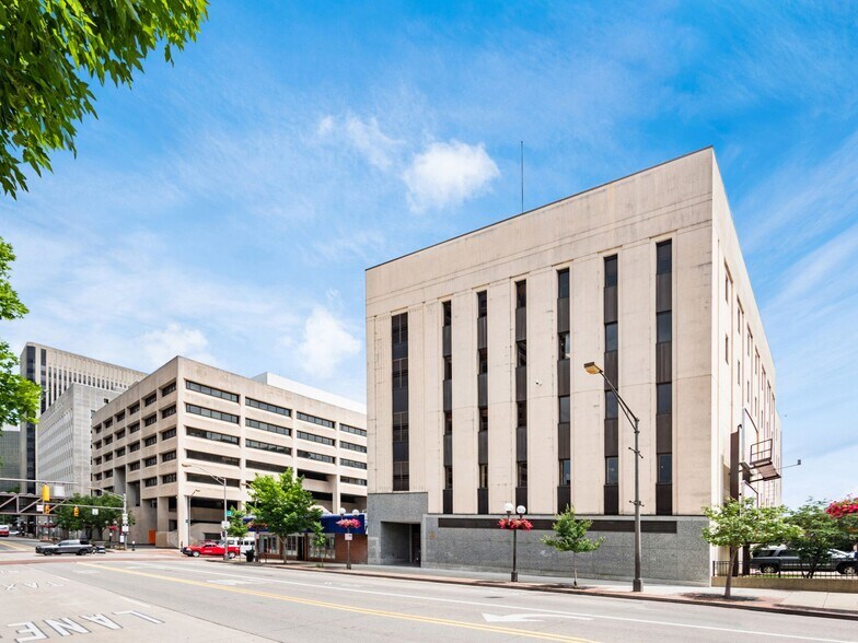 168-170 N High St, Columbus, OH à louer - Photo du bâtiment - Image 2 de 10