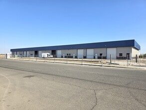 1200 Montclaire Dr, Ceres, CA for lease Interior Photo- Image 1 of 9