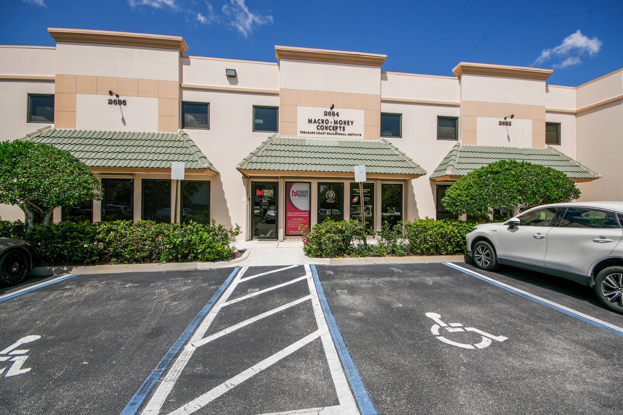 2662-2698 SE Willoughby Blvd, Stuart, FL à vendre Photo du bâtiment- Image 1 de 3