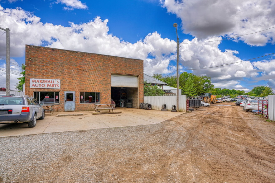 1091 OH-56 East Rt, Circleville, OH for sale - Building Photo - Image 2 of 8