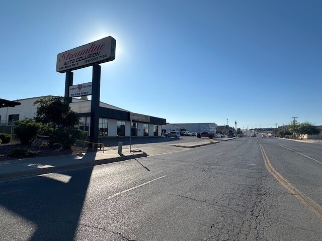 11245 Rojas Dr, El Paso, TX for lease - Building Photo - Image 2 of 4