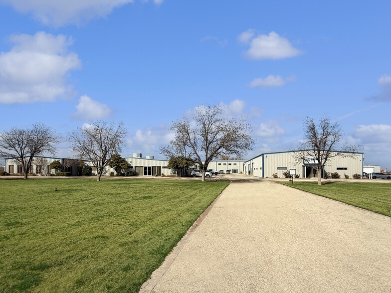 7710 W Highway 80, Midland, TX for sale - Primary Photo - Image 1 of 31