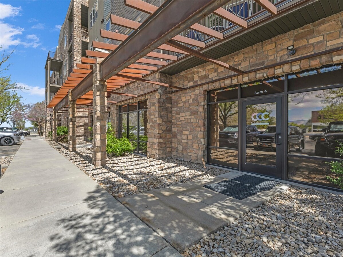 248 E 13800 S, Draper, UT 84020 - Unit 4 -  - Interior Photo - Image 1 of 17