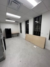 1110 Ponce De Leon Blvd, Miami, FL for lease Interior Photo- Image 2 of 7
