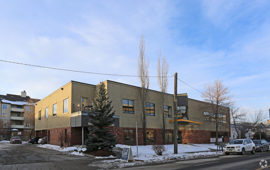 1815-1817 10th Ave SW, Calgary, AB à vendre - Photo principale - Image 1 de 1