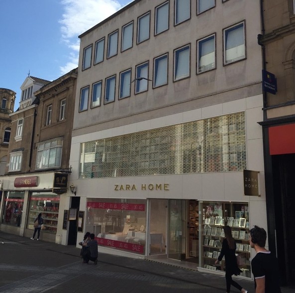 56-57 Briggate, Leeds à vendre - Photo du bâtiment - Image 1 de 1