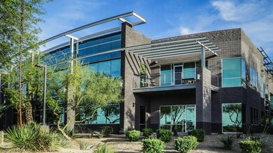 1095 W Rio Salado Pky, Tempe, AZ à louer Photo du bâtiment- Image 1 de 11