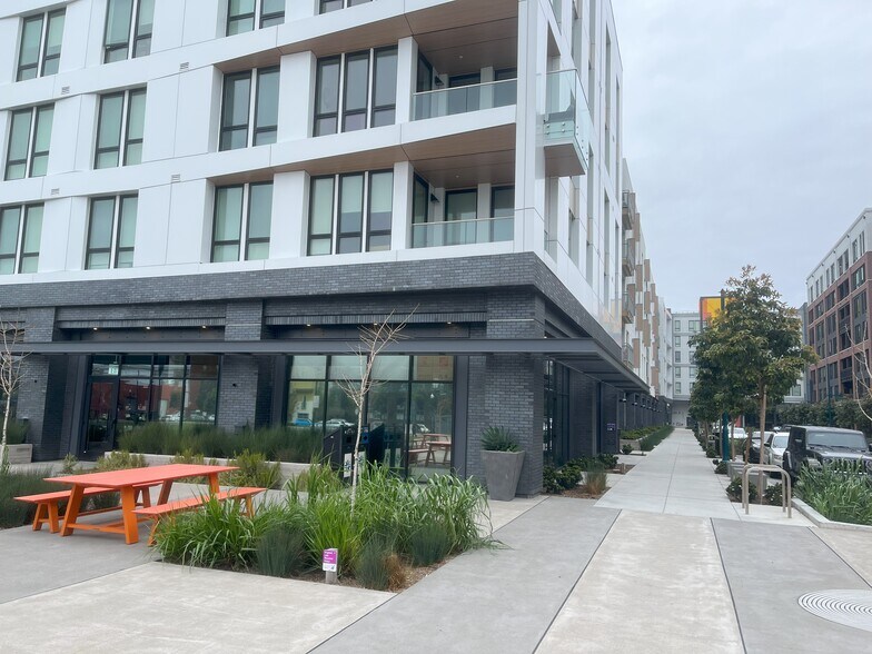 4310-4515 Hubbard st, Emeryville, CA à louer - Photo du bâtiment - Image 3 de 13
