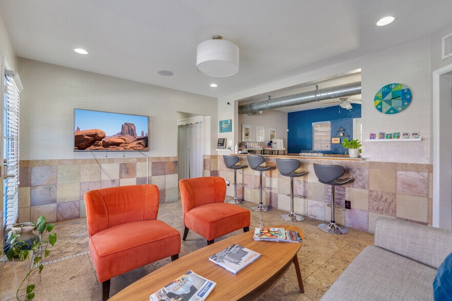 3428 N 15th Ave, Phoenix, AZ à louer - Photo du bâtiment - Image 2 de 17