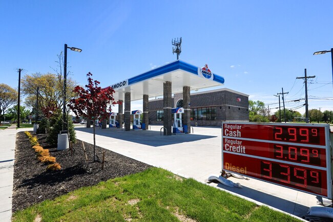 Plus de détails pour 4050 15 Mile Rd, Sterling Heights, MI - Commerce de détail à louer