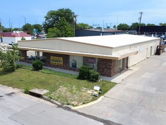 More details for 108-110 N Chester St, Olathe, KS - Retail for Sale