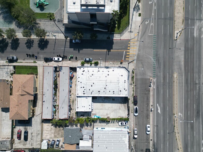 6628 S Vermont Ave, Los Angeles, CA à vendre - Photo du bâtiment - Image 3 de 6