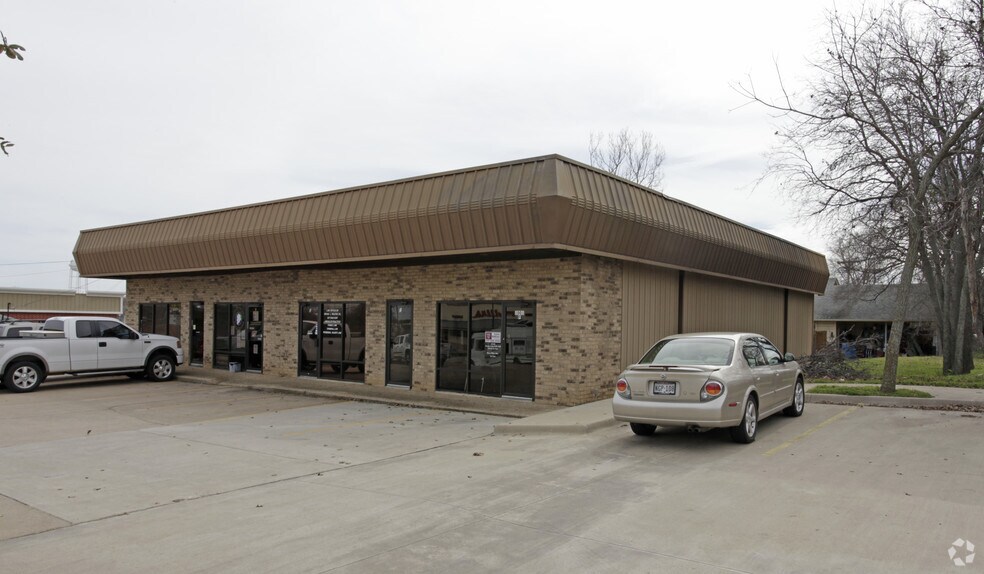 1001 W Northwest Hwy, Grapevine, TX for lease - Primary Photo - Image 1 of 4