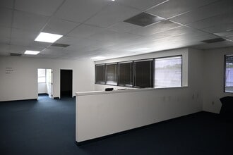 8402 Laurel Fair Cir, Tampa, FL for lease Interior Photo- Image 1 of 4