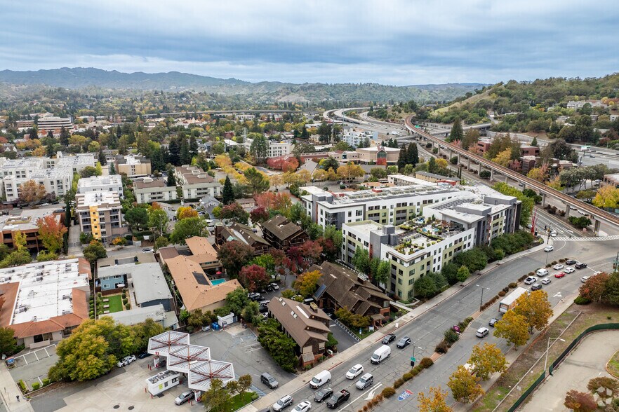 245 Ygnacio Valley Rd, Walnut Creek, CA à vendre - Aérien - Image 3 de 3