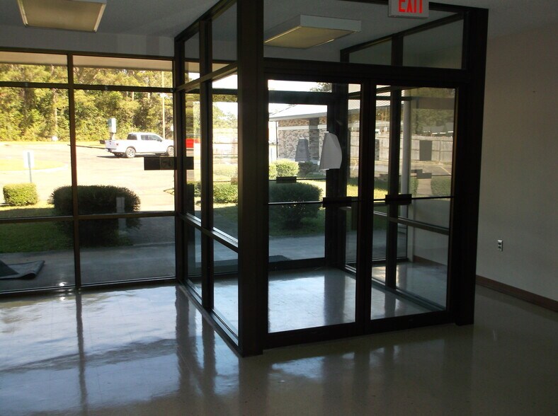 101 Hospital Dr, Tylertown, MS à vendre - Photo du bâtiment - Image 3 de 6