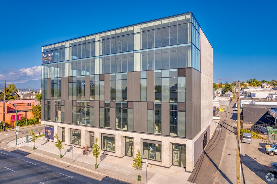 1308-1310 Adanac St, Vancouver, BC à louer - Photo du bâtiment - Image 2 de 6