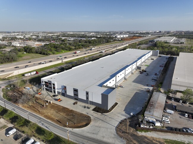 More details for 902 W Shady Grove Rd, Grand Prairie, TX - Industrial for Lease