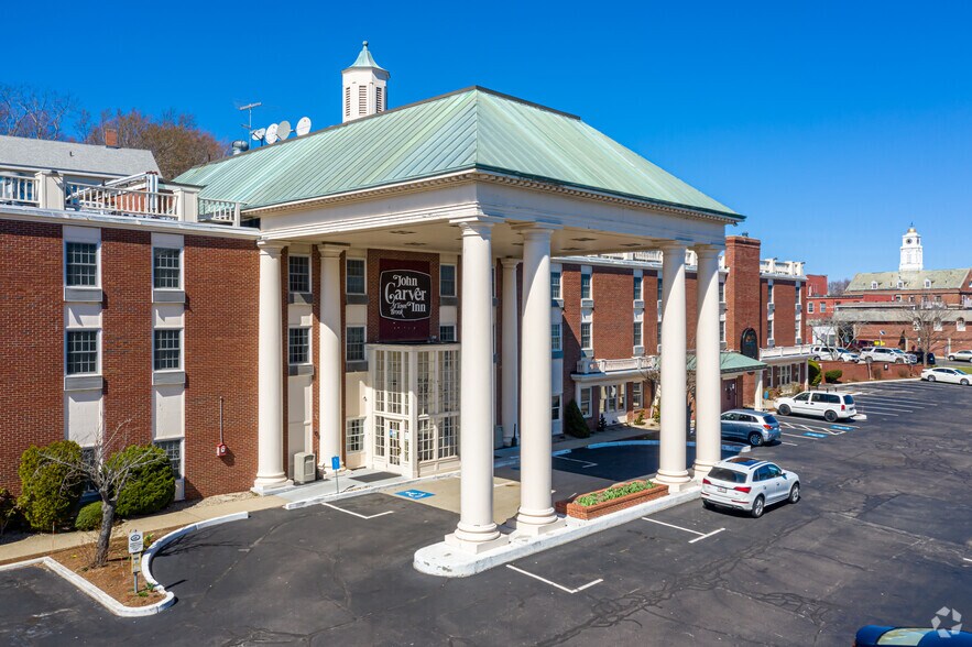 25 Summer St, Plymouth, MA à louer - Photo du bâtiment - Image 3 de 7