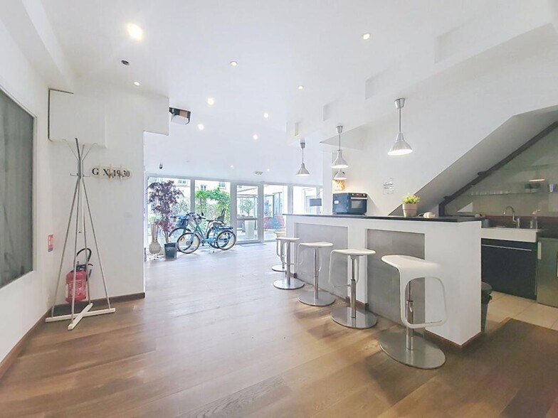 Bureau dans Boulogne-Billancourt à vendre - Photo du bâtiment - Image 1 de 6