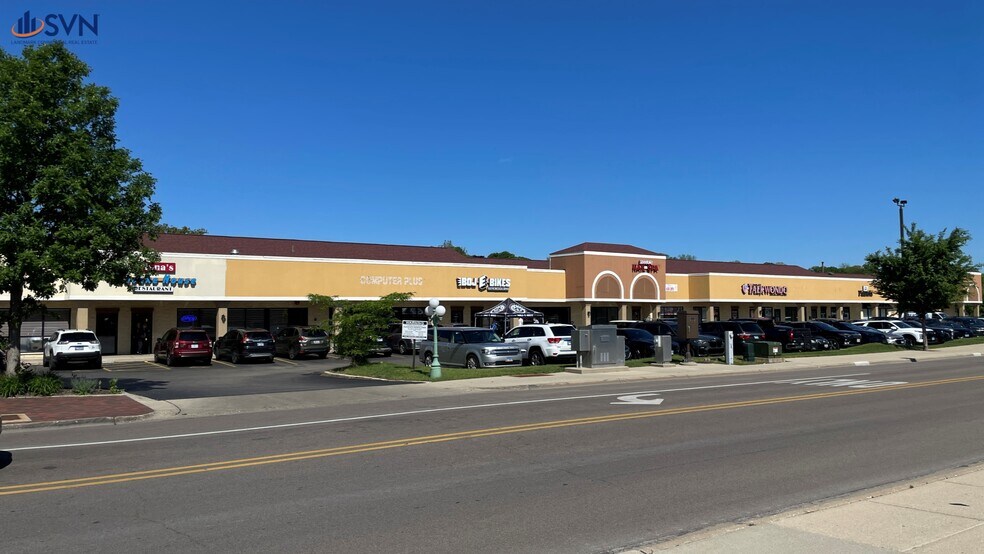 10-90 N Island Ave, Batavia, IL à louer - Photo du bâtiment - Image 2 de 7