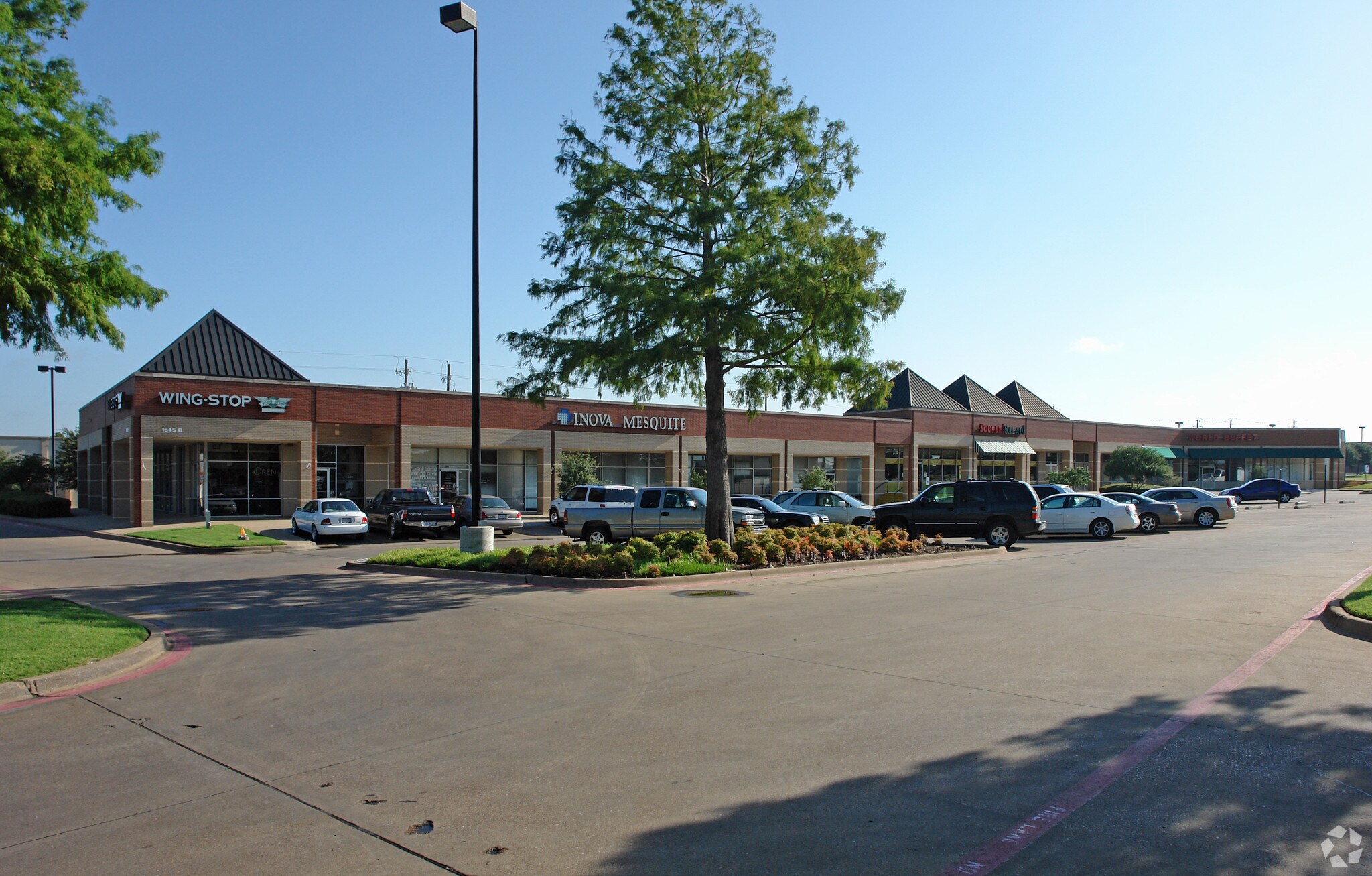 1645 N Town East Blvd, Mesquite, TX for lease Building Photo- Image 1 of 9